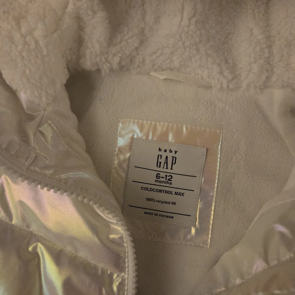 Gap Baby 6-12months Cold Control Max White Iridescent Parka